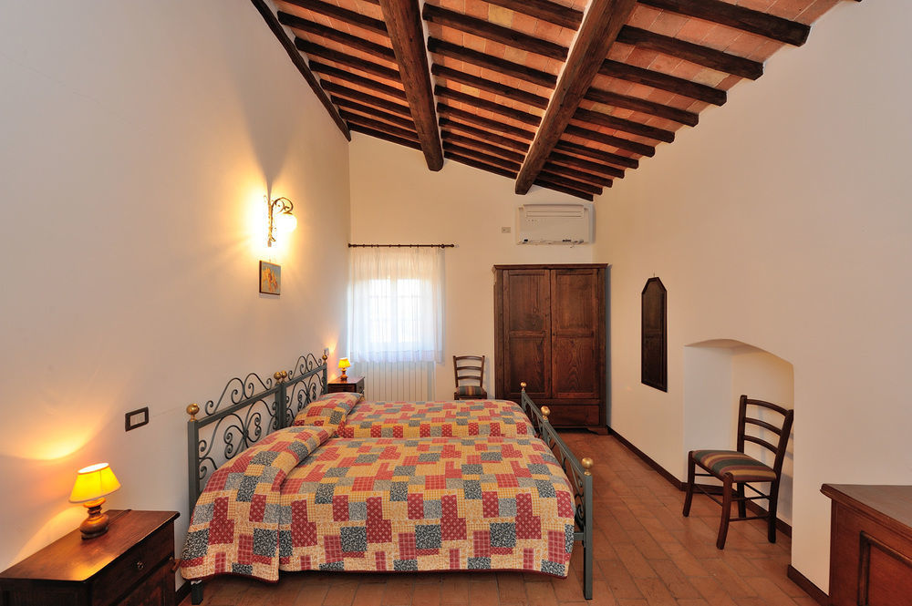 Relais Borgo Torale Hotel ปัสซีญาโน ซุล ตราซีเมโน ภายนอก รูปภาพ