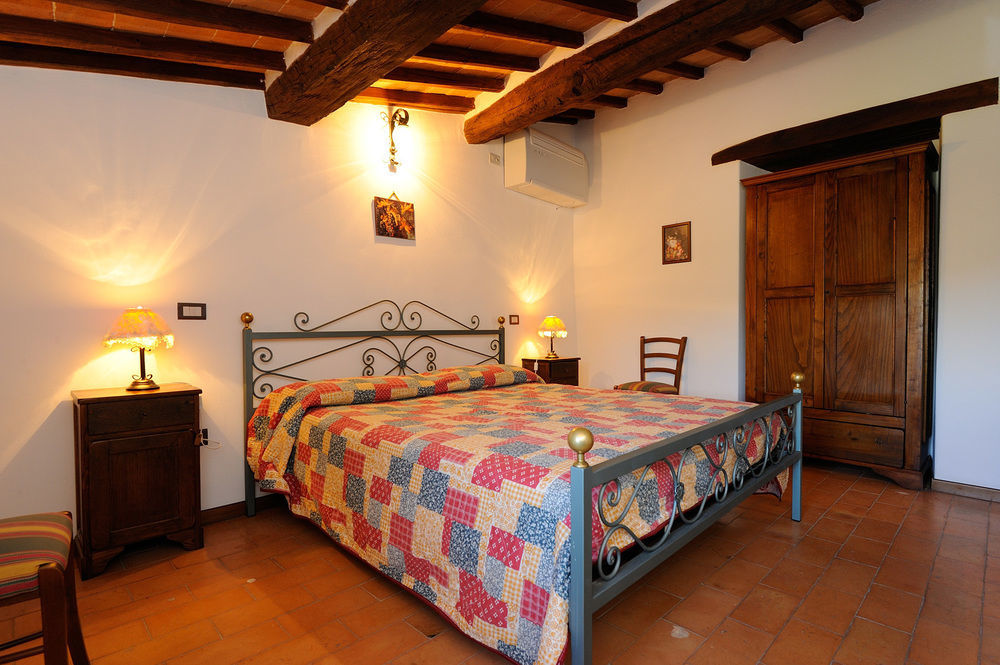 Relais Borgo Torale Hotel ปัสซีญาโน ซุล ตราซีเมโน ภายนอก รูปภาพ
