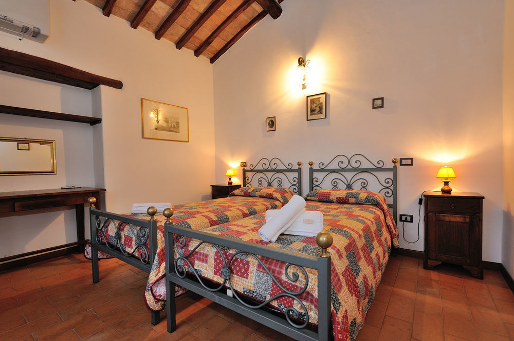 Relais Borgo Torale Hotel ปัสซีญาโน ซุล ตราซีเมโน ภายนอก รูปภาพ