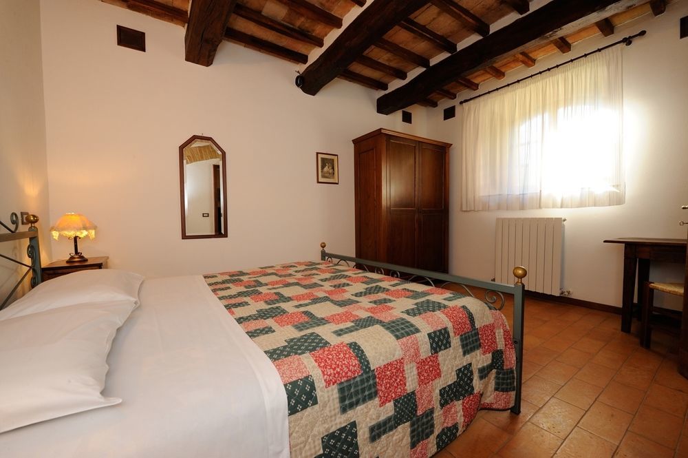 Relais Borgo Torale Hotel ปัสซีญาโน ซุล ตราซีเมโน ภายนอก รูปภาพ
