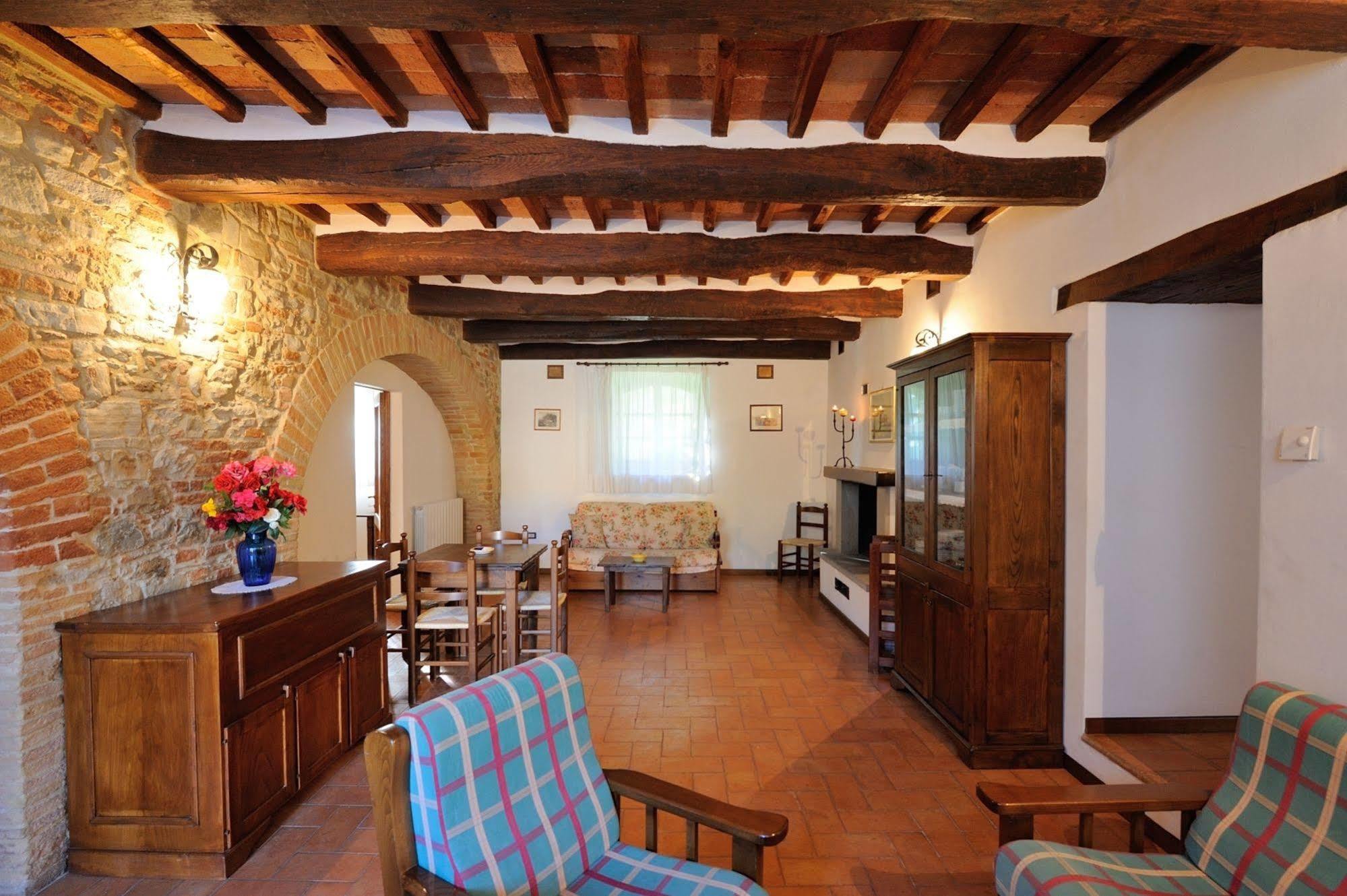 Relais Borgo Torale Hotel ปัสซีญาโน ซุล ตราซีเมโน ภายนอก รูปภาพ